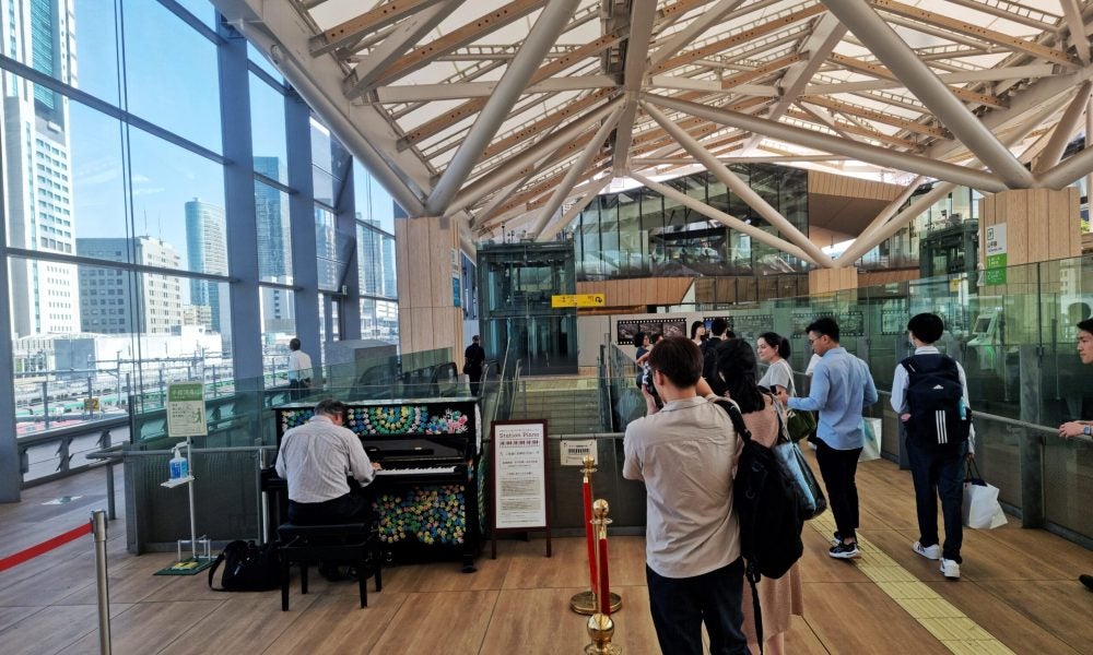 Gex Tokyo 2023 studnets touring the newly opened Takanawa Gateway Station 2